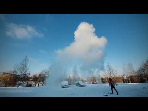 Кипяток на морозе, что будет? Boiling water in the cold? Салют из кипятка на морозе -23/