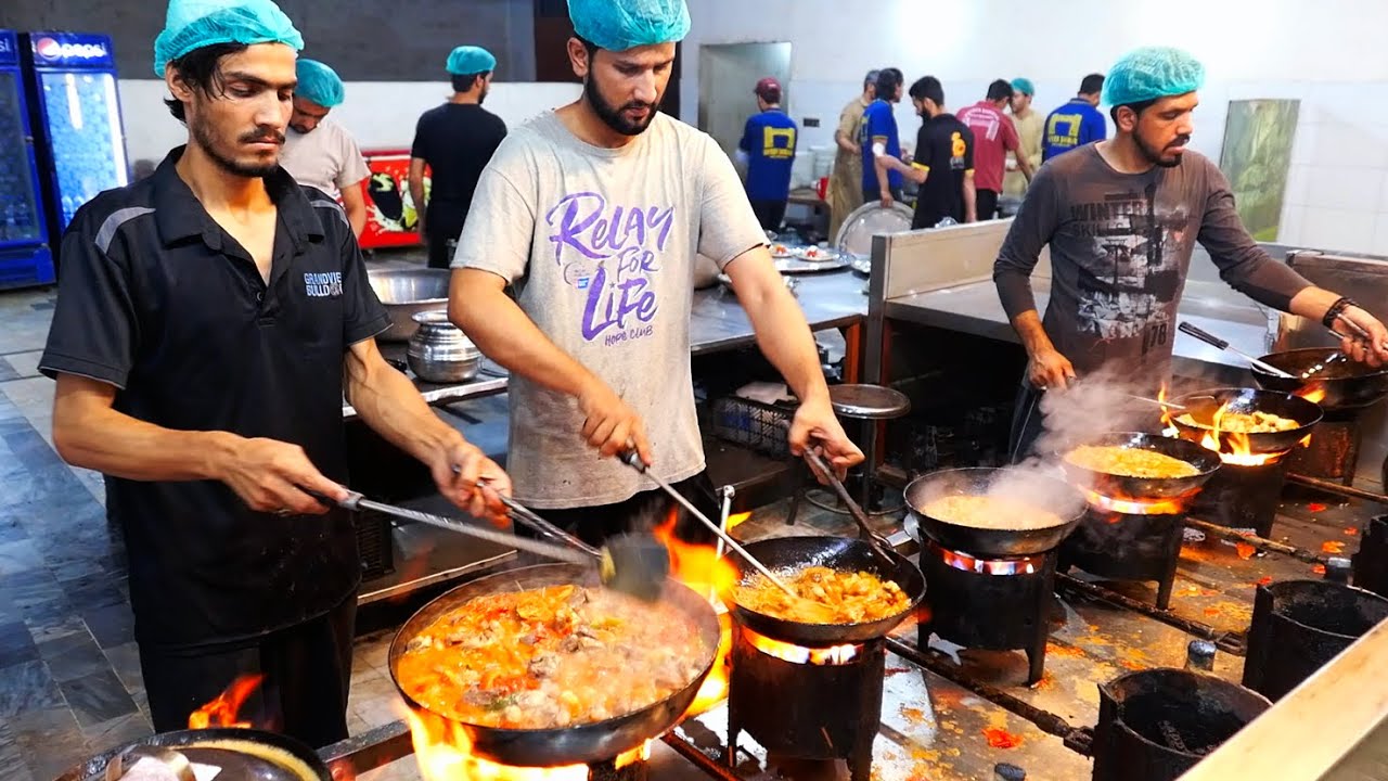 Pakistani Food - GOAT RIBS AND MUTTON STEW Karahi Karachi Pakistan | Travel Thirsty