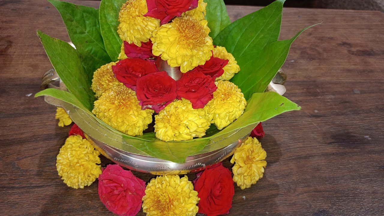 uruli floating flower decoration for festivals with betel leaves and flowers YouTube