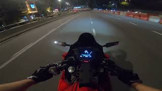 qjmotor srk250r jalan-jalan malam