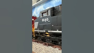 Ho scale. Scaletrains Norfolk Southern et44 and es44ac with CP es44ac #train #scaletrains