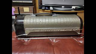 Electrolux ZB55 vacuum cleaner (mid-1950s)
A look a unique mid-century vacuum cleaner that I picked up a few years ago as part of a lot.
Manual pages came from:
https://vacuumland.org/threads/canadian-electrolux-zb55-owners-manual.2683/
This has been sold. Thank you!
***
Follow me on Mastodon:
https://tech.lgbt/@themaritimegirl
Watch my videos on PeerTube for an open-source, ad-free experience:
https://www.makertube.net/@themaritimegirl
My videos are made possible in part by support via Patreon:
https://patreon.com/themaritimegirl Electrolux ZB55 vacuum cleaner (mid-1950s)