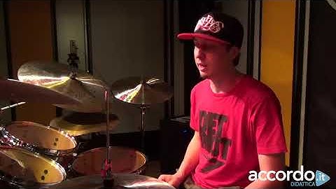 "How to play Dubstep" - Drum Lesson (Adam Deitch)