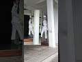 梅雨中的雨備換哨交接(三)--右哨左哨禮兵下哨台,挺拔昂揚,英姿煥發,🇹🇼海軍儀隊💪💪💪🫡🥰#honorguards #navy #台灣桃園