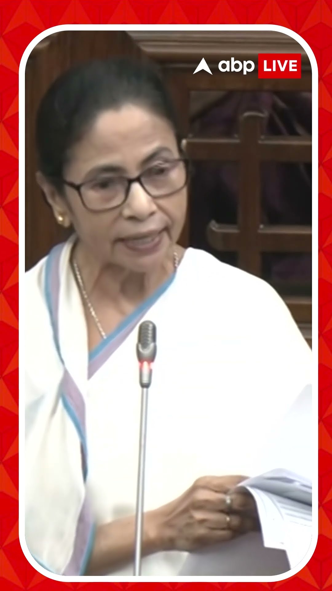 '১ কোটি ভুয়ো রেশন কার্ড ছিল, টাকা তুলে পার্টিঅফিসে জমা করত', কাদের আক্রমণে মমতা ?