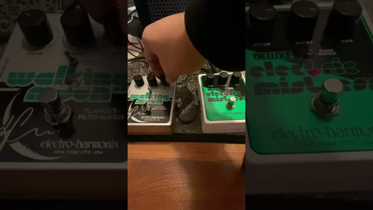 Are EHX Andy Summers Walking on the Moon and Deluxe Electric Mistress the Same?