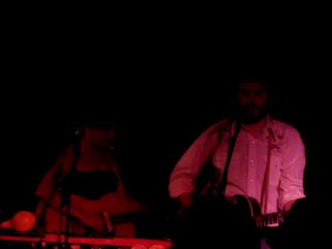 Elizabeth and the Catapult performing Tom Waits "I...