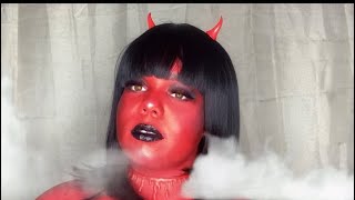 DEVIL HALLOWEEN MAKEUP LOOK
