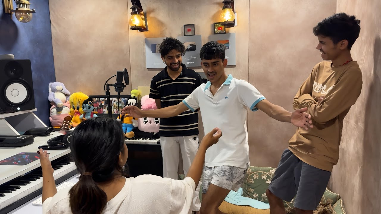 Studio me new song pe dance 😂😍