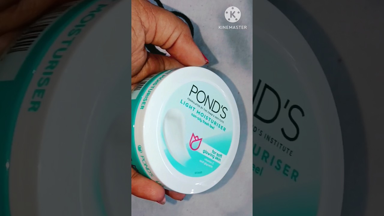 pond's Light Moisturiser || vitamin E and Glycerin 💙