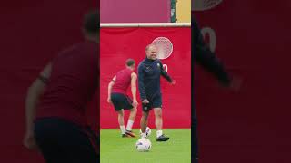 100 points for the coach π―π«‘ #fcbarcelona #shorts