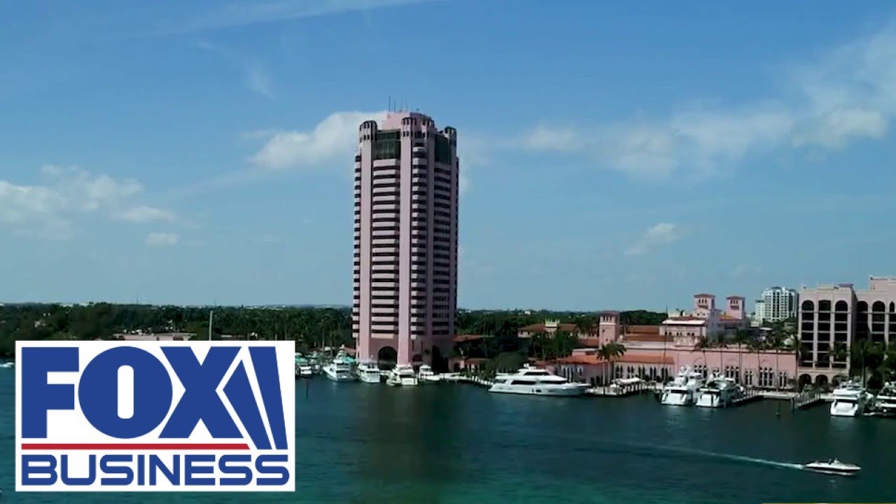 Looking for a luxury home dripping in gold? Check out this mansion