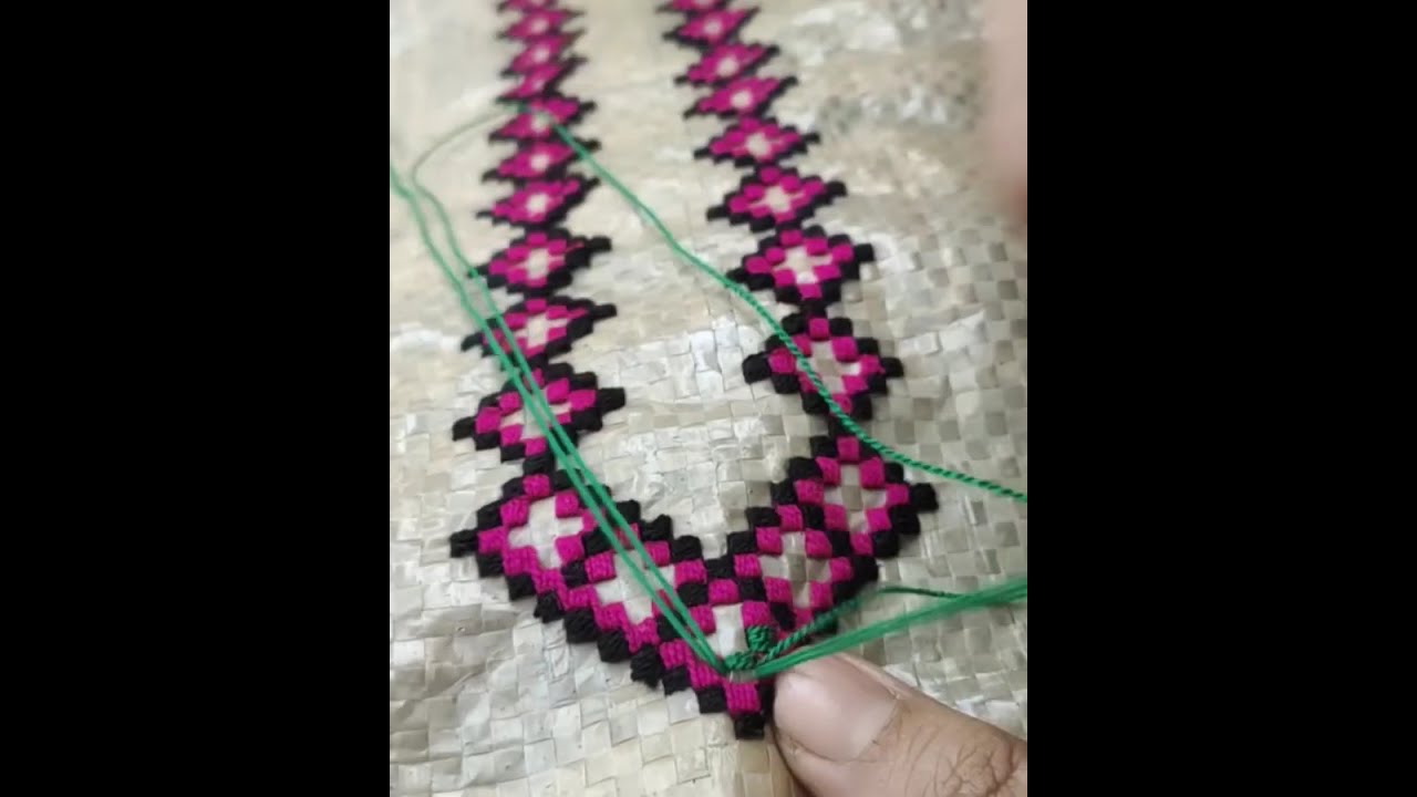 یخن نکتایی گراف دوزی در تکه بوجی پلاستکی hand embroidery