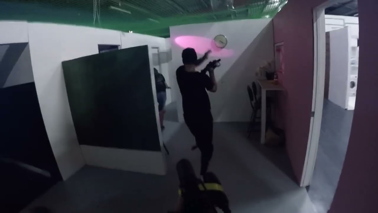 Blacksite Gel Ball Game Play