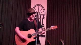 Video thumbnail of "Shawn Mullins Somethin' to Believe In"