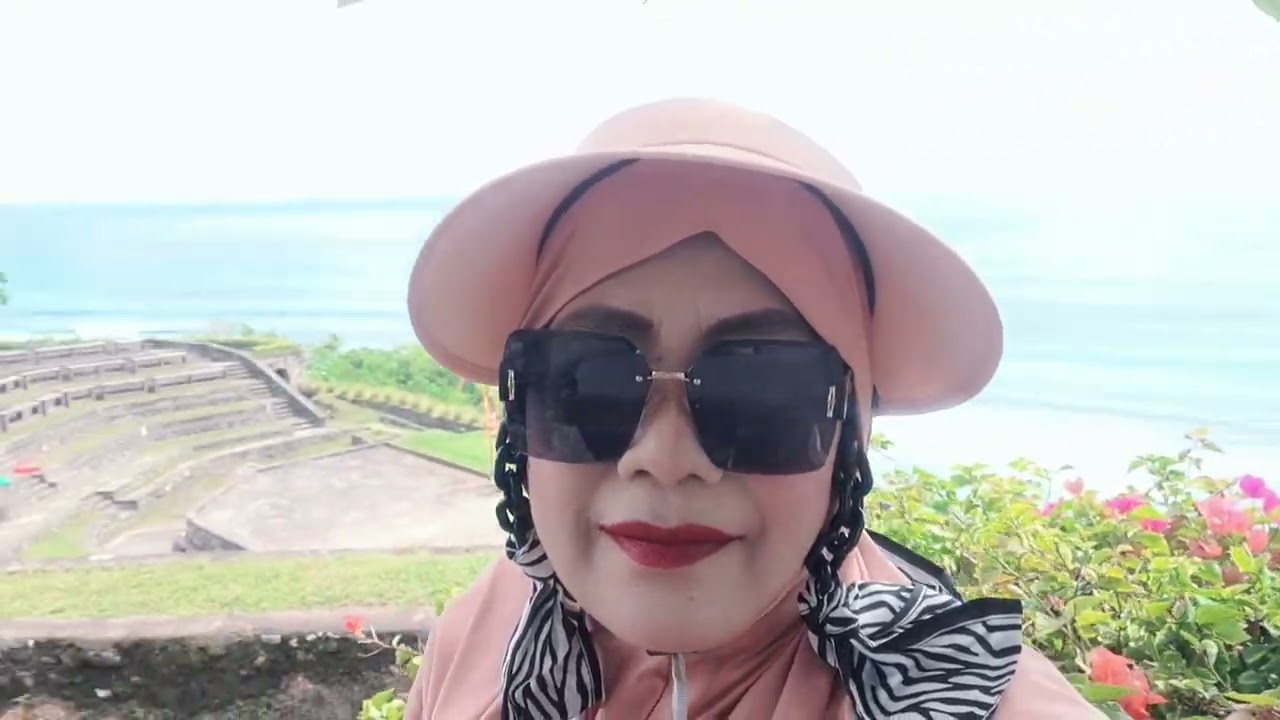 Pantai Gunung Payung Cantik dan Pantai Melasti Unggasan Terbaik di Bali