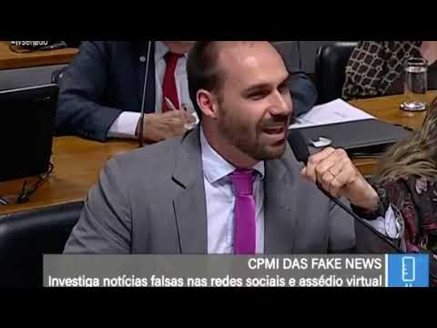 Eduardo Bolsonaro discute