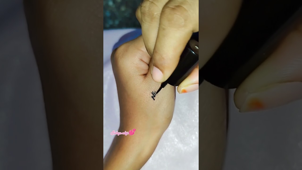 Eyeliner bindi design🤩✨