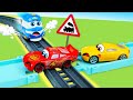 Saetta mcqueen giocattolo cade in trappola sulla ferrovia giochi per bambini con le macchine