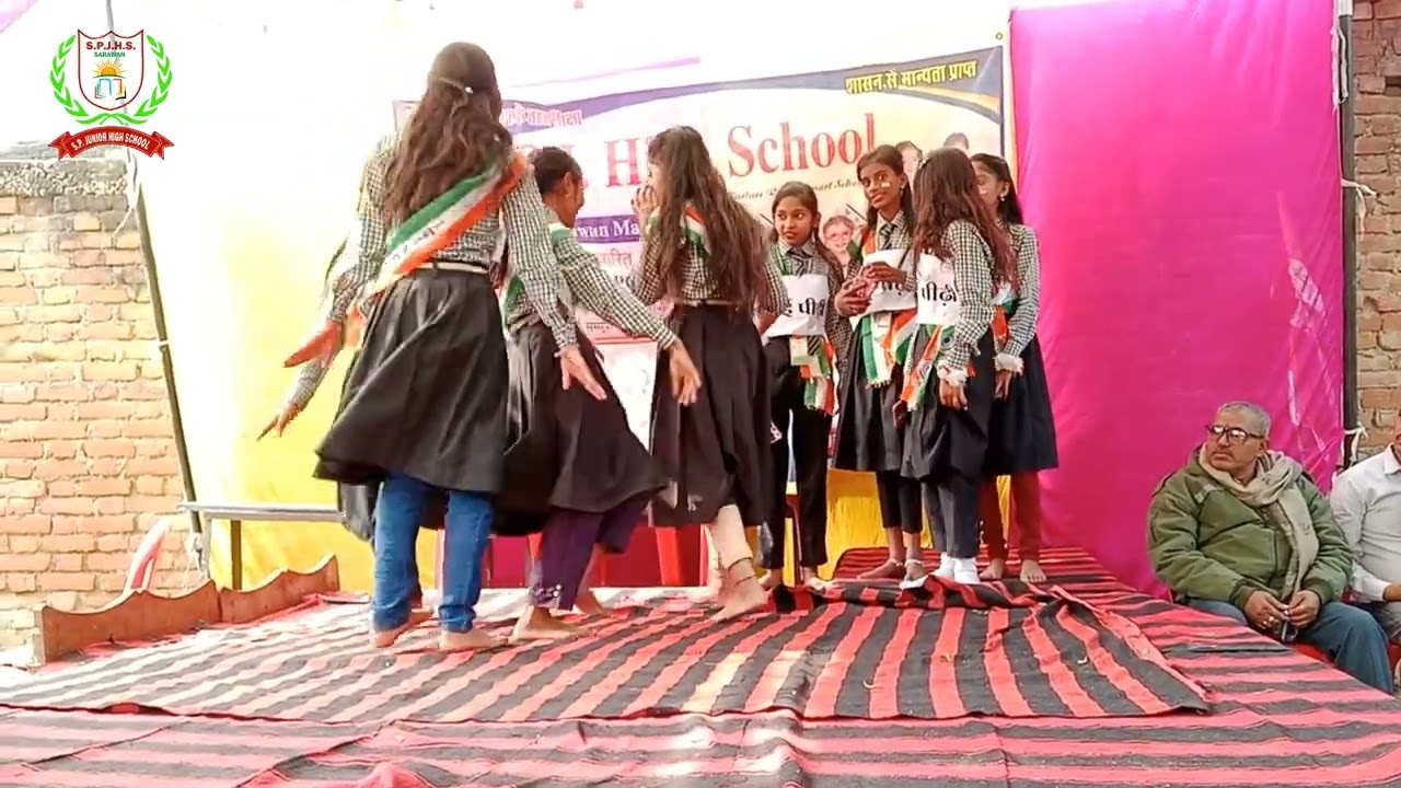 नई पीढ़ी, पुरानी पीढ़ी #26january #celebration #school #sarawan #viral #viralvideo