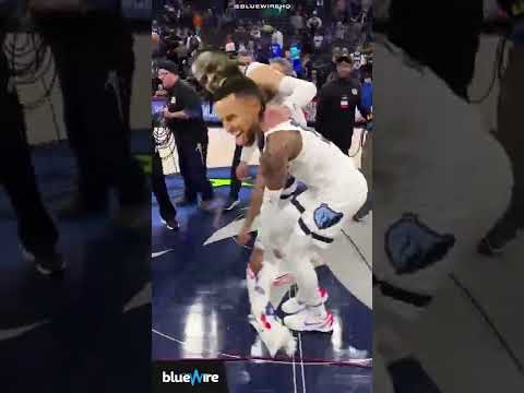 warriors dance at