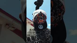 Otra día tirándole edit a la Midnight black hoodie de ikiu