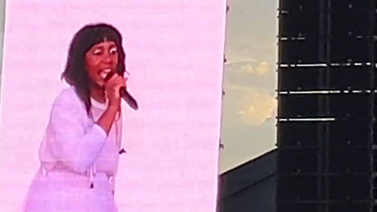 Santigold “Shove It“ live May 11, 2024 @ Kilby Block Party (Salt Lake City, UT) ￼
