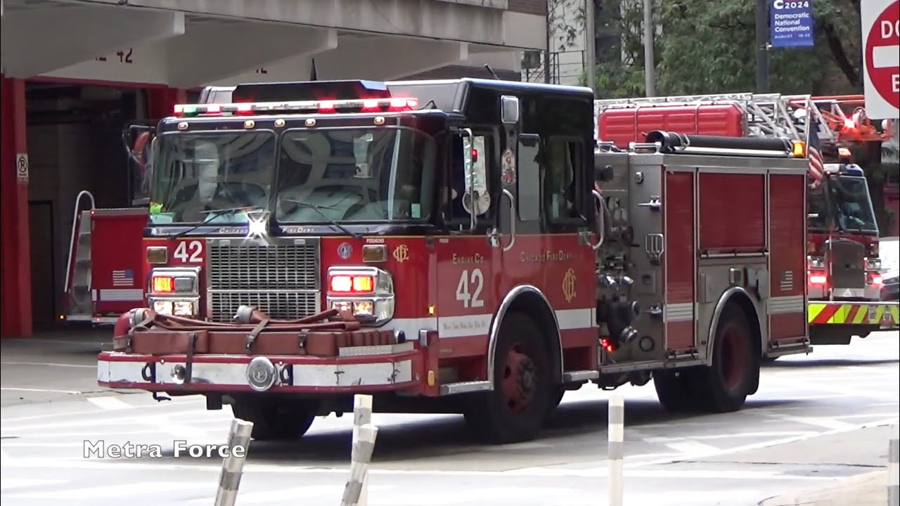 Chicago Fire Dept Engine 42 & Truck 3 Responding - YouTube