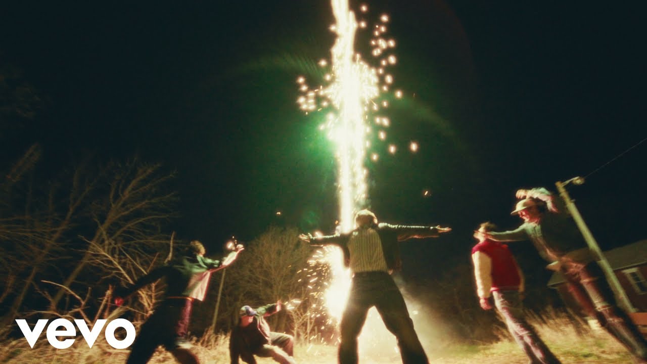 Nicky Youre - Light Me Up (Official Music Video)