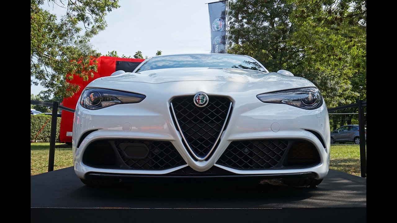 Alfa Romeo Giulia Qv Quadrifoglio Verde 2015 Walkaround