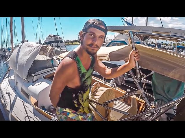 It's FREE Energy! Essential Upgrades to an Old Boat - Bums on a Boat Ep 6
