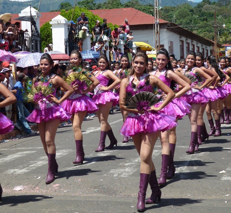 Colegio Salarrué Sonsonate - 2010 Mejores Cachiporristas en Juayua