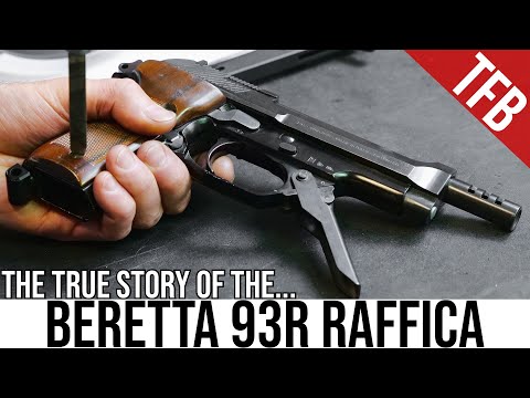 Le Beretta 93R (automatique par rafales de 3 coups) à 11min48 celui plaqué or de Kadhafi. (Vidéo en anglais).