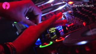 Gel Abril - Ue Suala [played by Audiofly]