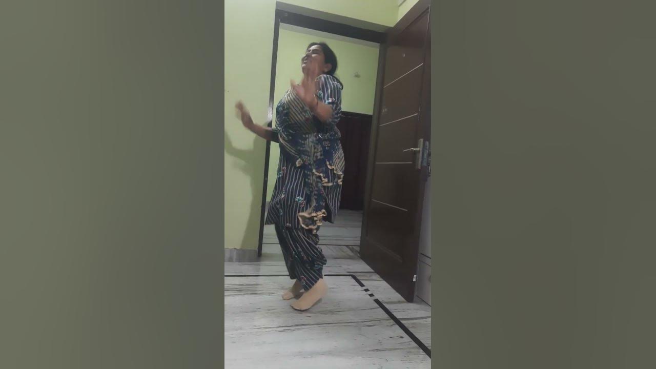 falgun me holi khelungi