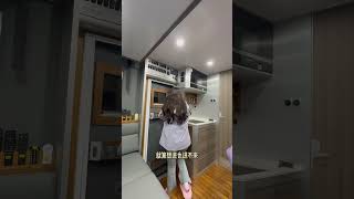 女生一个人在末日堡垒房车🚗听到异响之谁在敲门 #房车#女生#夜晚 #生活vlog #恐怖悬疑