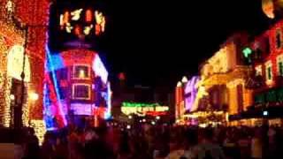 Aquatics Live Classic Disney Christmas Light Show