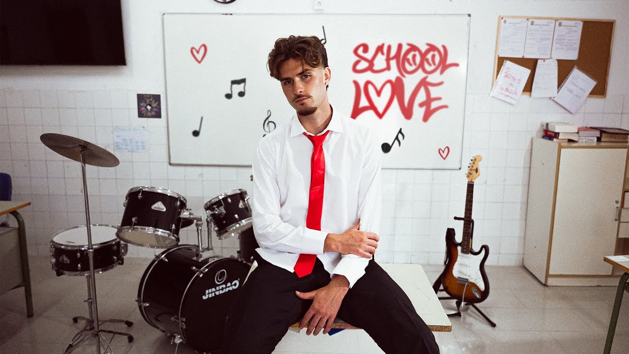 NCXRIS - SCHOOL LOVE (Videoclip Official)