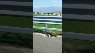 Beautiful view in Italy 🇮🇹🫰🏻#italy #viralshorts #viral #views #vlog #reels #india #kolkata #roadtrip