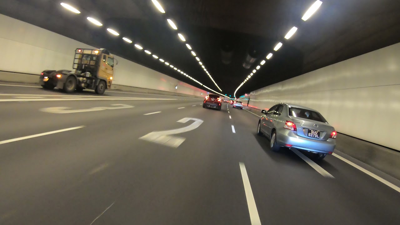 7AM Singapore rush hour GMT+8 to workplace