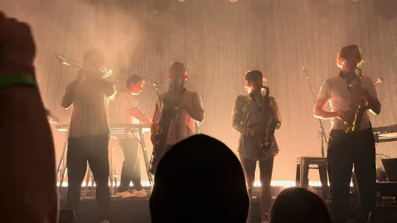 Caravan Palace - Fool