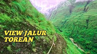 PEMANDANGAN LUARBIASA JALUR TOREAN RINJANI 