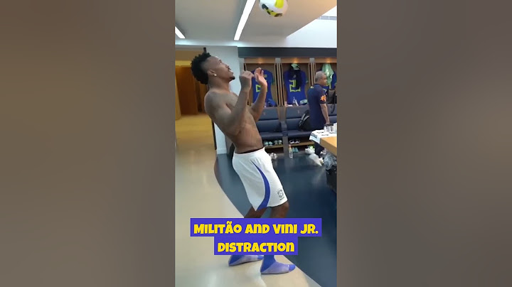 Militão and Vini Jr. distraction | #shorts