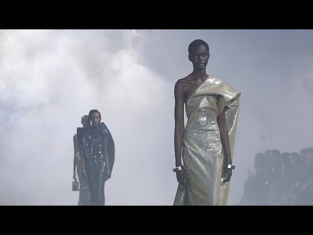 Rick Owens 2021-2022 Fall Autumn Winter Womens Runway, Fashion Forward  Forecast, Curated Fashion Week Runway Shows & Season Collections, Trendsetting Styles by Designer Brands