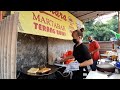 CEWEK PENJUAL MARTABAK TELOR !! LEGENDARIS JUALAN SUDAH 20 THN - INDONESIAN STREET FOOD EGG PANCAKE