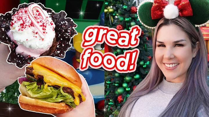 Best Casual DISNEYLAND Day! LUNCH ON MAIN STREET & HOLIDAY FOOD | Disneyland Vlog 2022