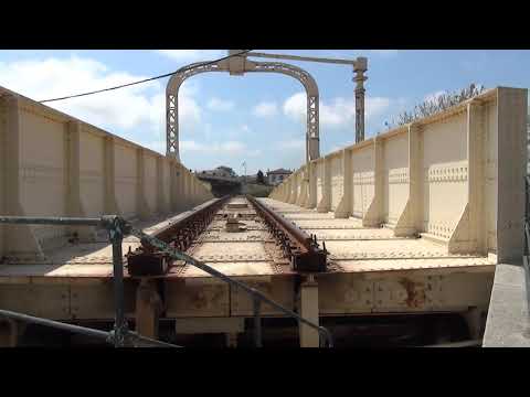 Le pont pivotant de la Radelle - Aigues-Mortes (Gard) vidéo 307 HD