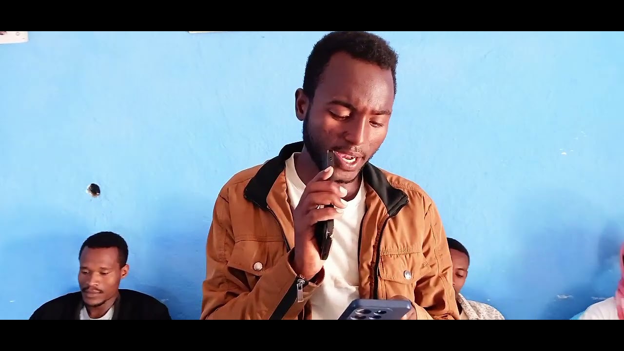 Wolaloo ajaa'ibaa Dargaggoo Abdii Dhaabiitiin kan dhiyaate.