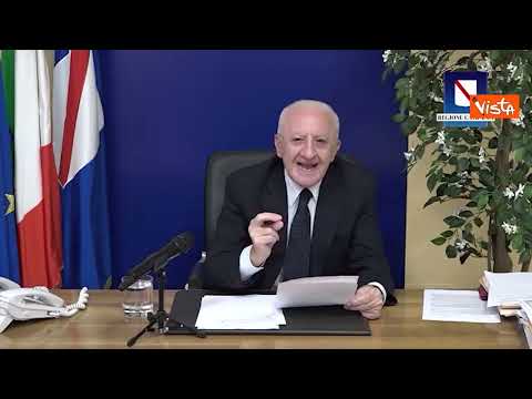 De Luca contro i test a Medicina: "A chi li prepara darei 20 anni di carcere e 20 frustate di bambù"