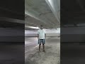 Capture de la vidéo Incredible Acoustics: Hear What Happens When A Bass Sings "Hoist The Colors" In A Parking Garage?